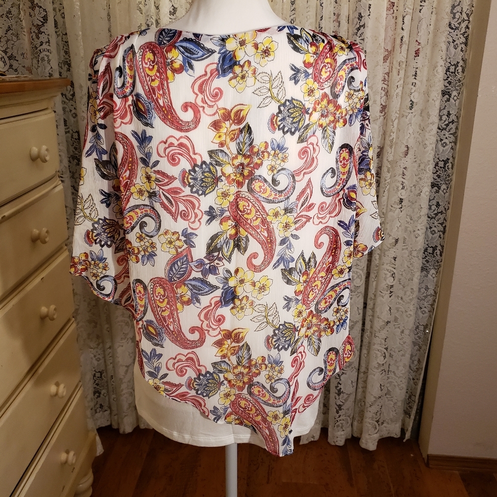 NWT Apt. 9 Petite Top - Picture 4 of 7